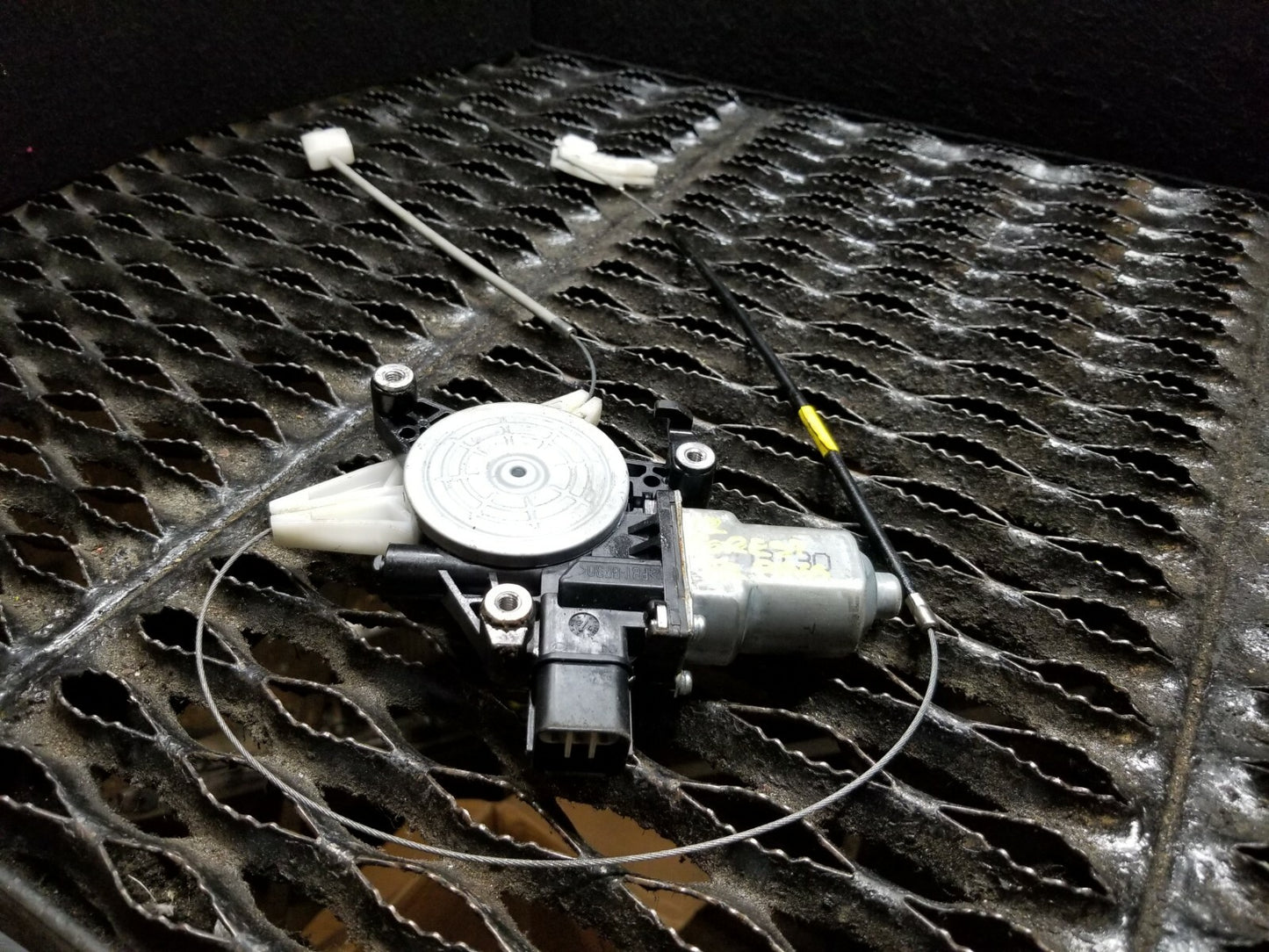 11 12 13 Subaru Forester Front Passenger Door Window Regulator Motor OEM 33k