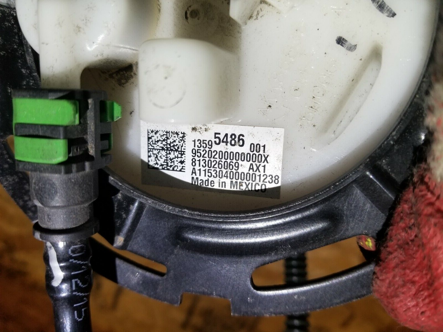 2010-2017 Chevrolet Equinox Fuel Pump Assembly OEM 24k