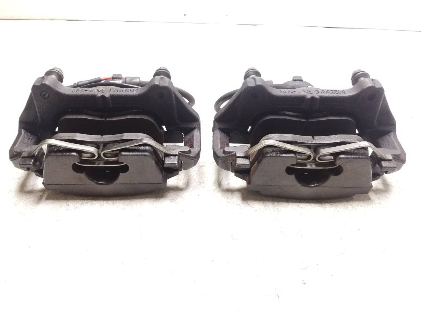 2017 Jaguar Xe Front Brake Caliper Assembly OEM Gx73-2b557-ad