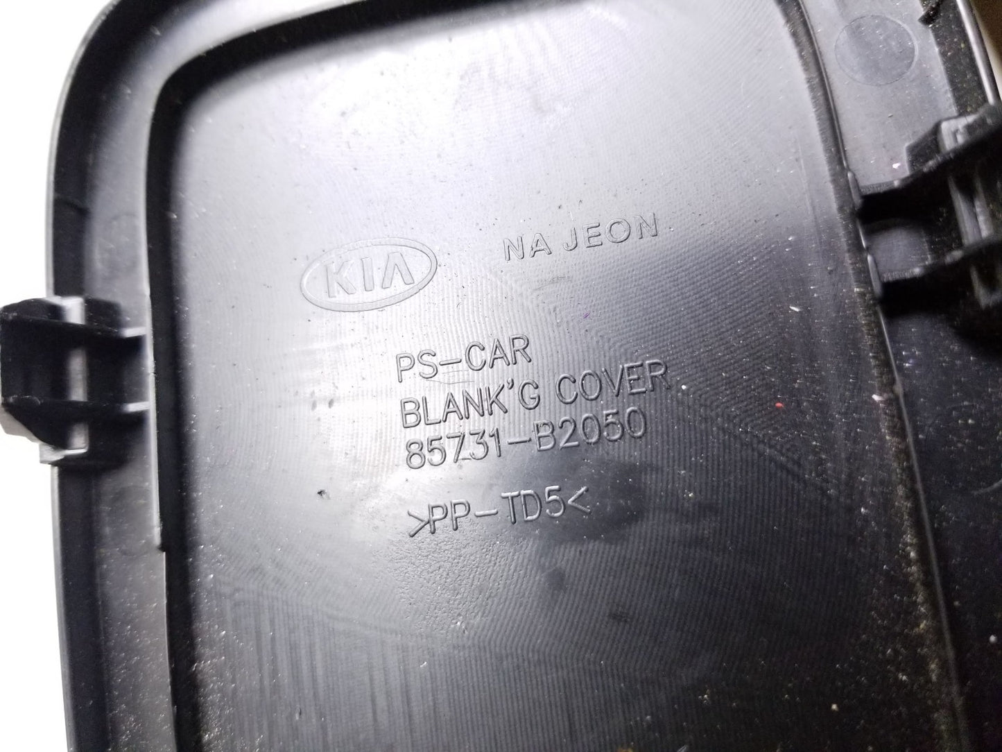 2014 - 2019 Kia Soul Third Brake Light Cover OEM