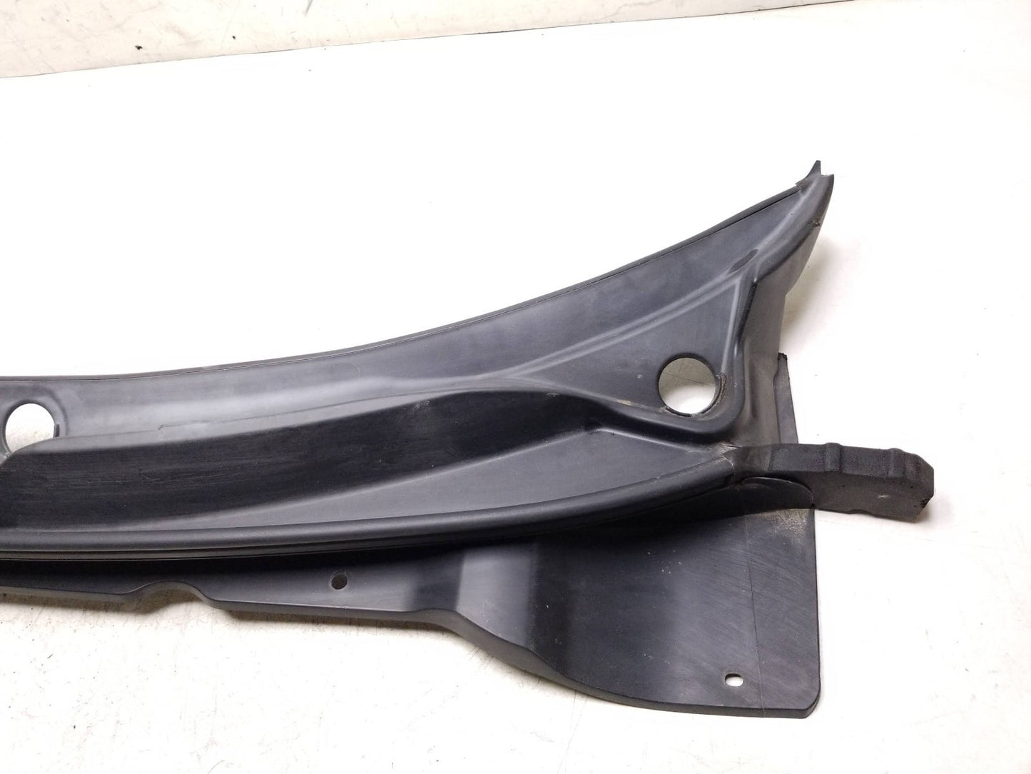 2014 - 2019 Kia Soul Front Windshield Wiper Cowl Trim OEM