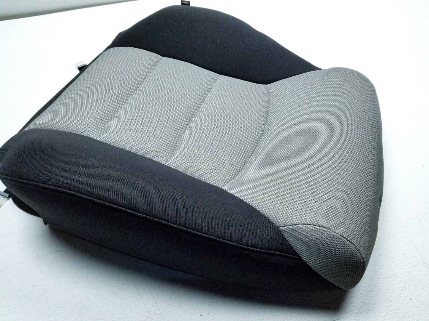 11 12 13 14 15 Chevy Cruze Front Right Pass Seat Upper Cushion OEM 23k Miles