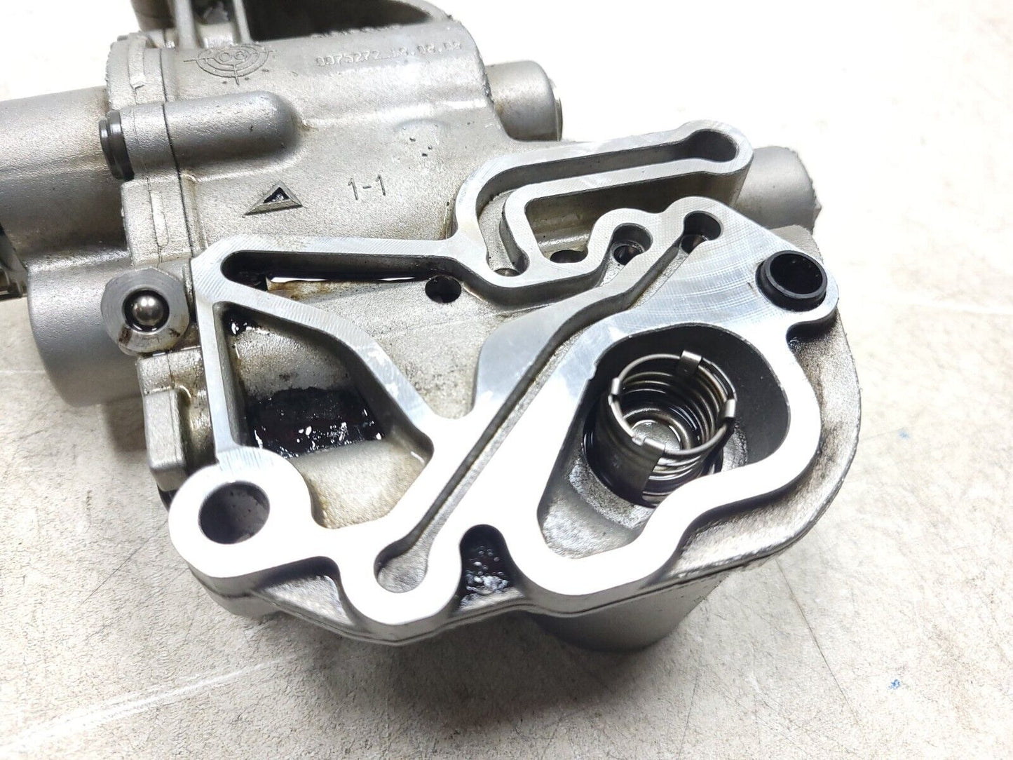 2009 - 2012 Audi A4 Quattro Engine Oil Pump   2.0t OEM
