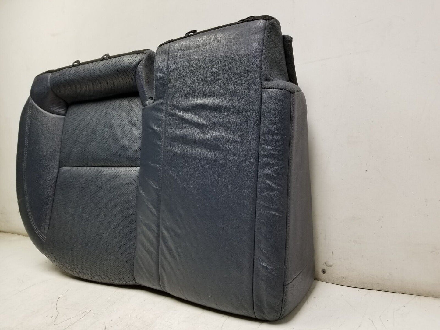 2014-2017 Hyundai Elantra Gt Rear Seat Cushion Bottom Lower Right Passenger OEM
