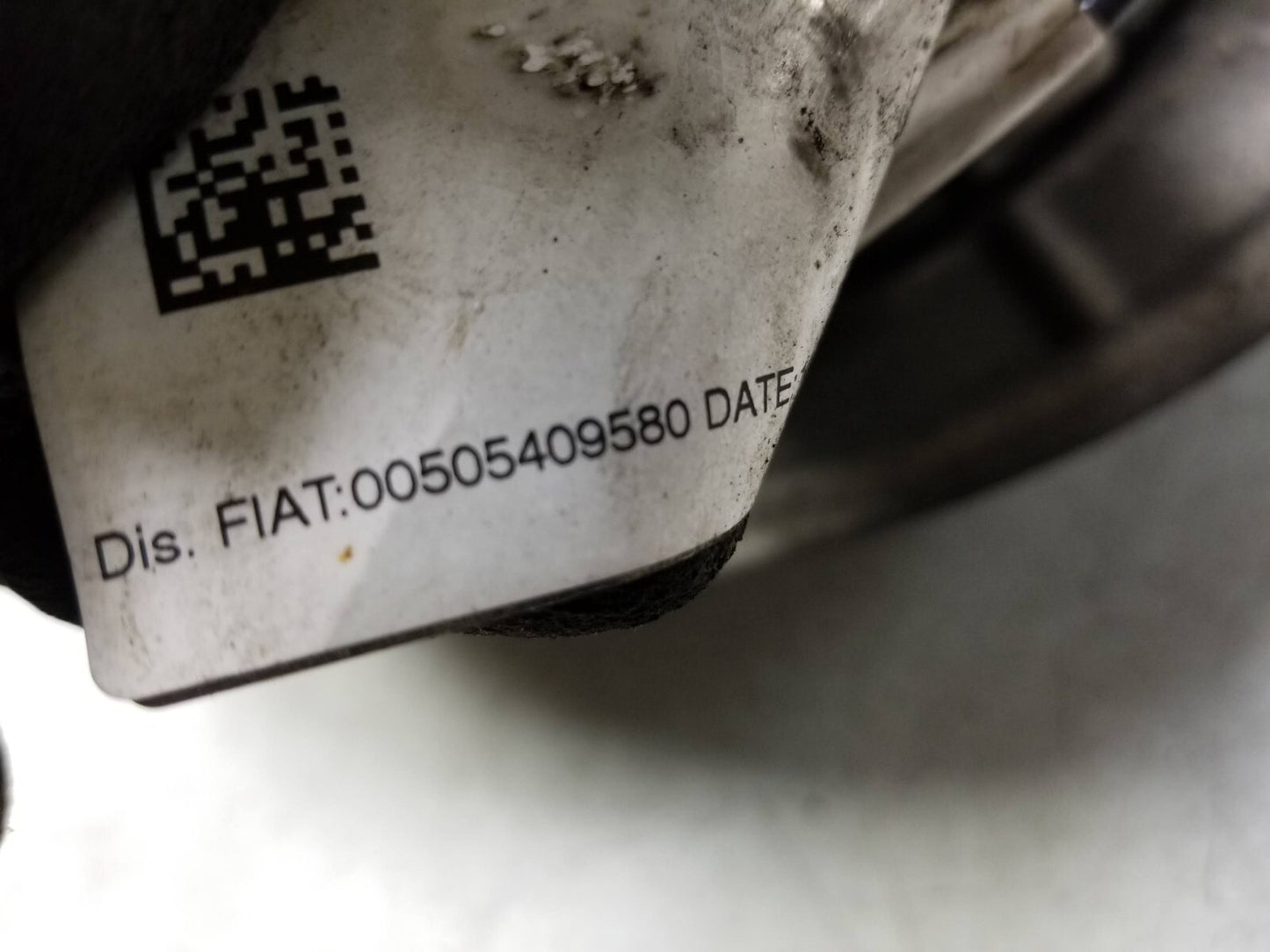 2017 - 2023 Alfa Romeo Stelvio Spindle Knuckle Hub Rear Driver Side Left OEM