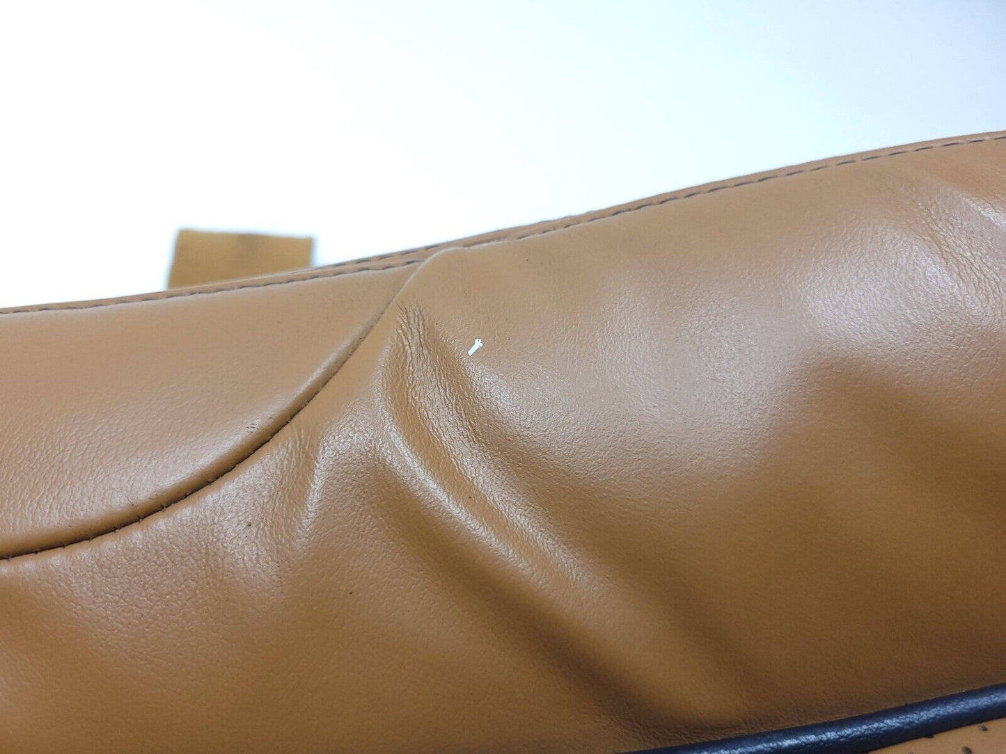 2010-1019 Jaguar XJ Front Seat Cushion Bottom Lower Passenger Right OEM