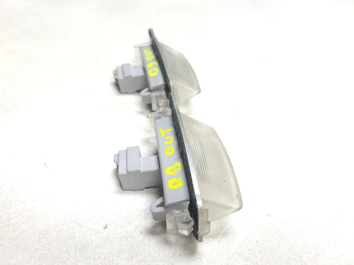 2007-2013 Mitsubishi Outlander Rear License Plate Light Lamp Pair OEM