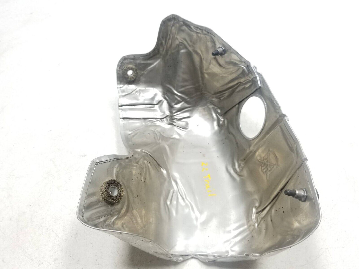 2021 - 2023 Chevrolet Trailblazer Engine Exhaust Pipe Heat Shield Cover 1.3l OEM