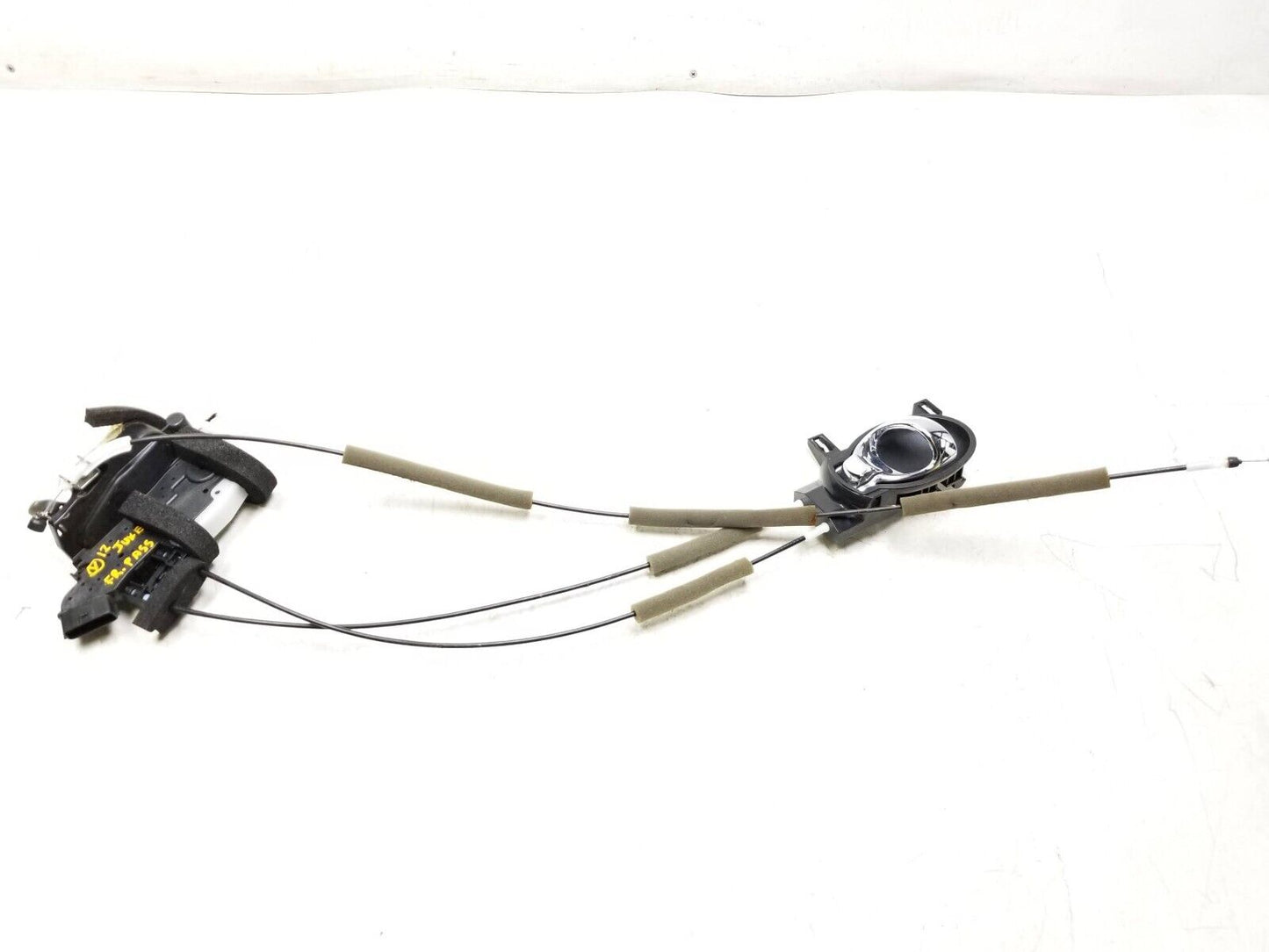 2011-2017 Nissan Juke Door Lock Actuator & Handle Front Passenger Side Rh OEM