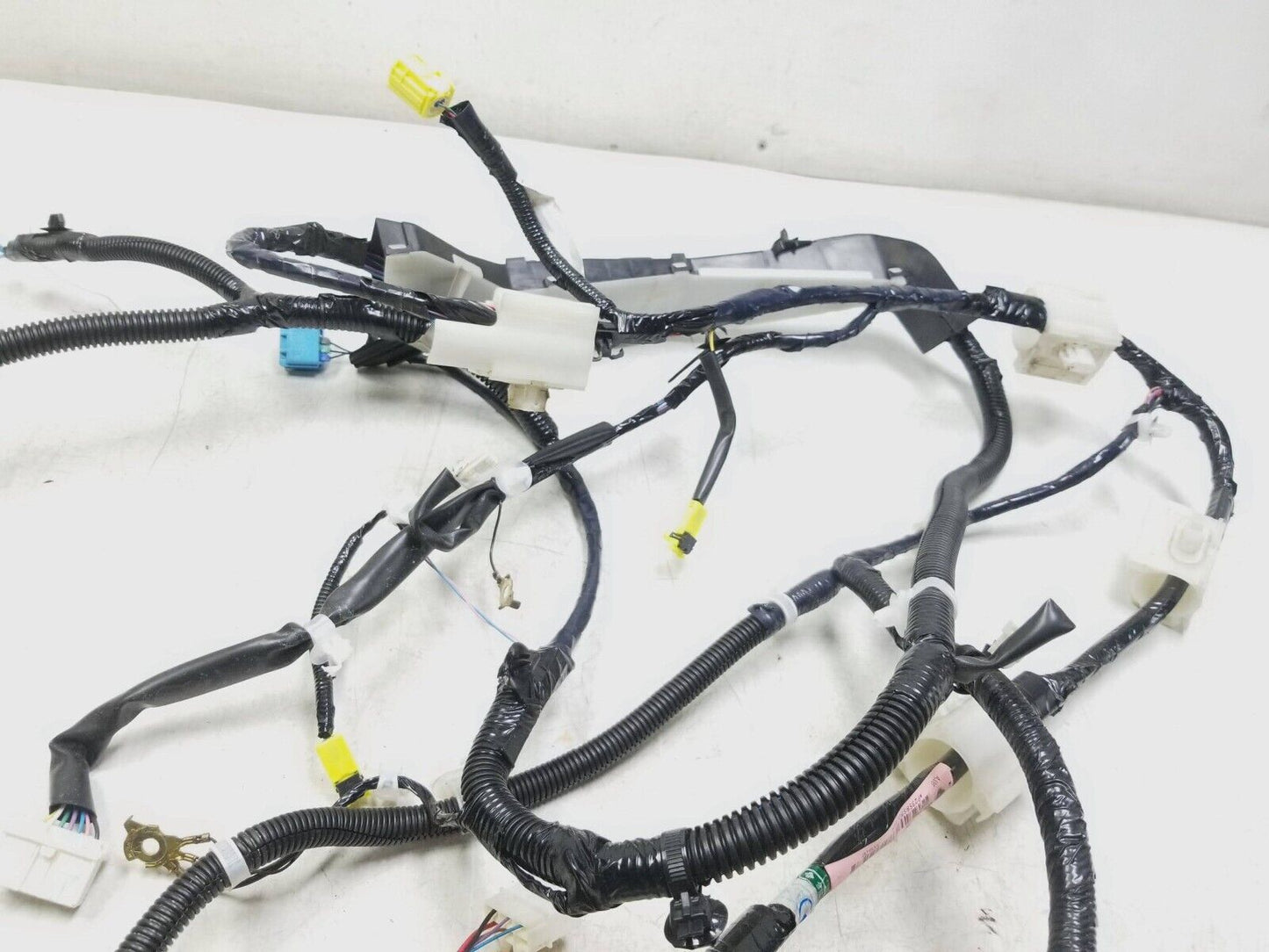 08 - 13 Infiniti G37 Interior Wire Harness Passenger Side OEM **sedan**