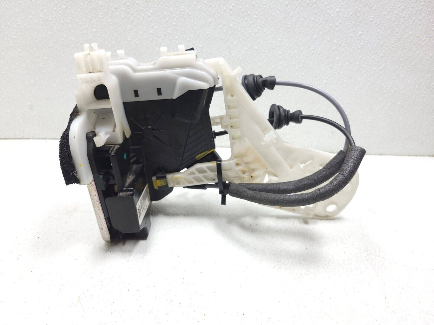 14-16 Hyundai Elantra Door Lock Latch Actuator Front Right Pass Side OEM Sedan