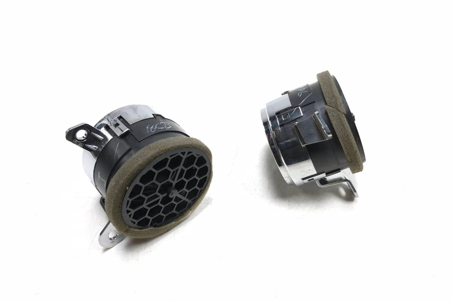 2010 Dodge Caliber Sxt Dash Air Vent 2pcs OEM