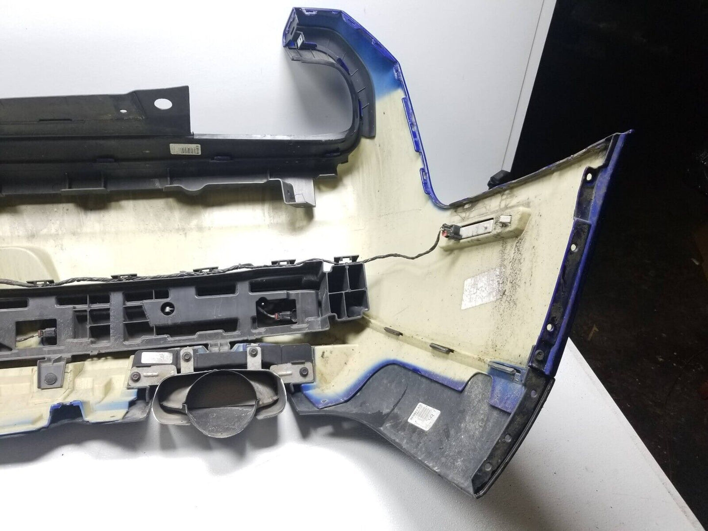 15 16 17 18 Dodge Challenger 3.6l Rear Bumper Cover OEM Indigo Blue (code: Pbm)
