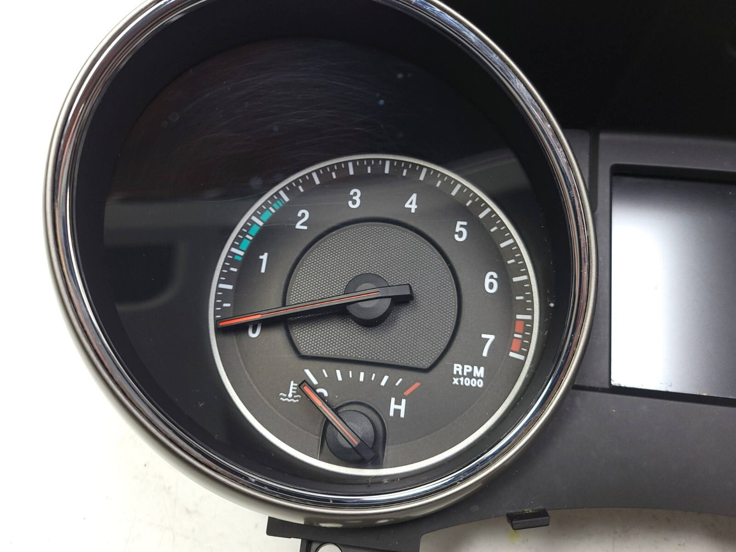 2012 Jeep Grand Cherokee Speedometer Instrument Gauge Cluster OEM