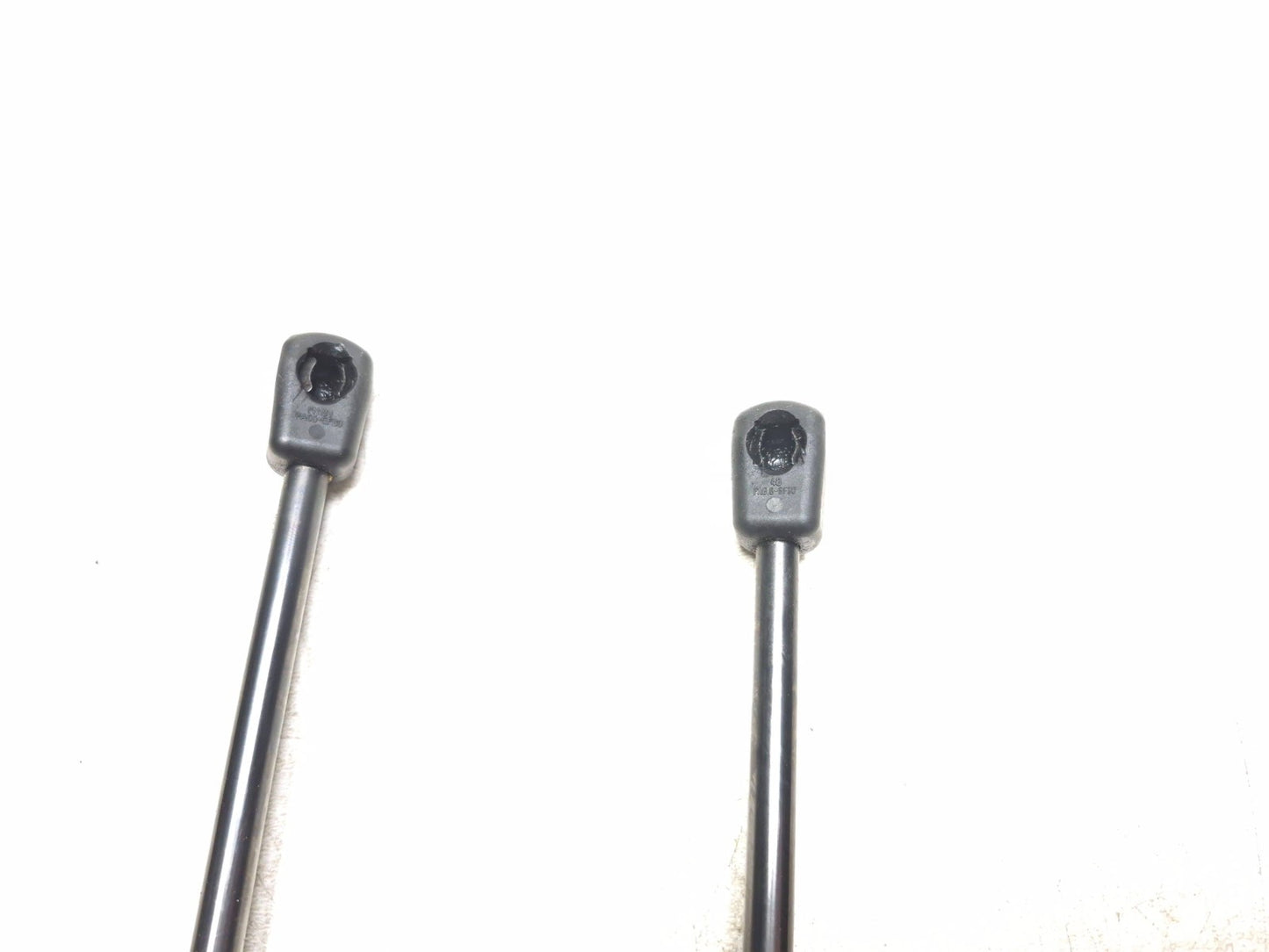 2014 Fiat 500l Rear Seat Adjustment Lift Cylinder Strut Shock Support Pair OEM