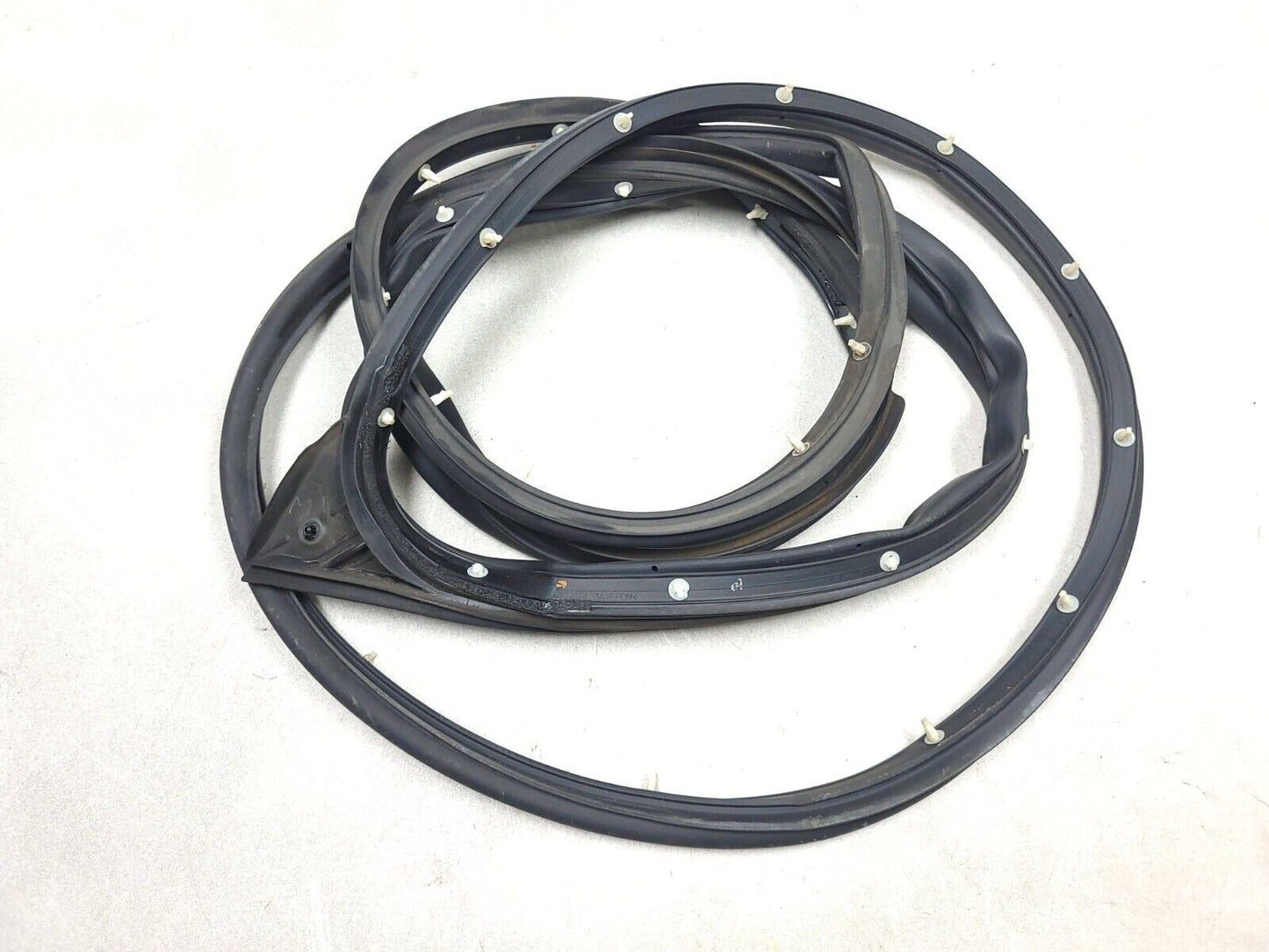 07-09 Mitsubishi Outlander Door Weatherstrip Seal Front Driver Side Lh 2pcs OEM