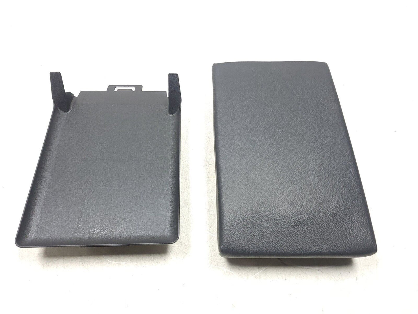 2006-2011 Mercedes Ml Ml350 Ml500 Rear Seat Center Armrest W/ Cup Holder OEM