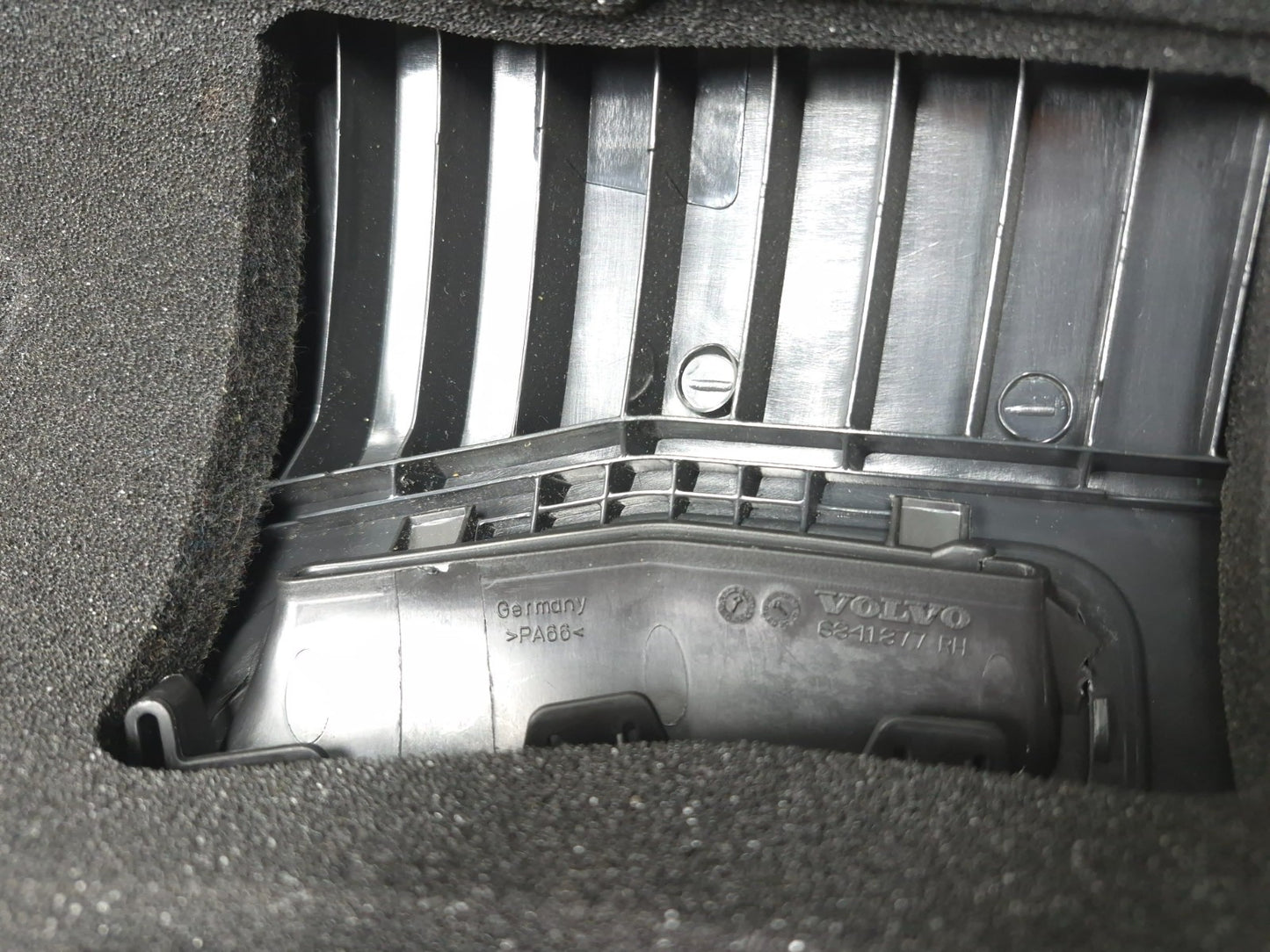 2012 Volvo C30 Center B Pillar Upper Trim Cover Left & Right OEM