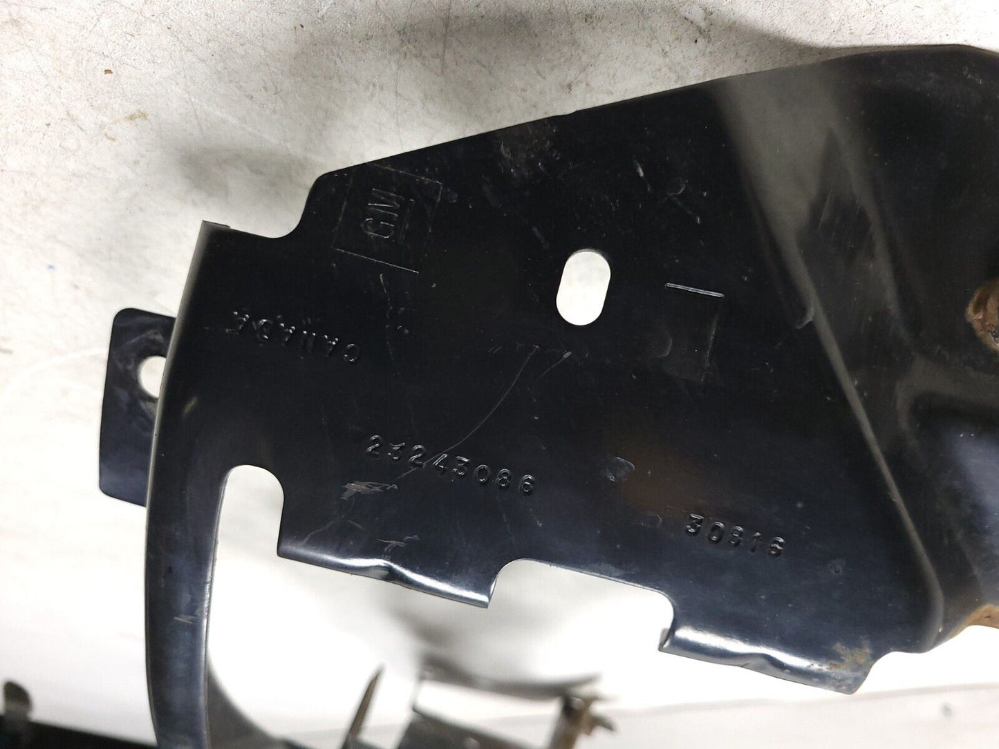16-18 Chevrolet Silverado 1500 Front Bumper Mount Bracket Left & Right 2pcs OEM