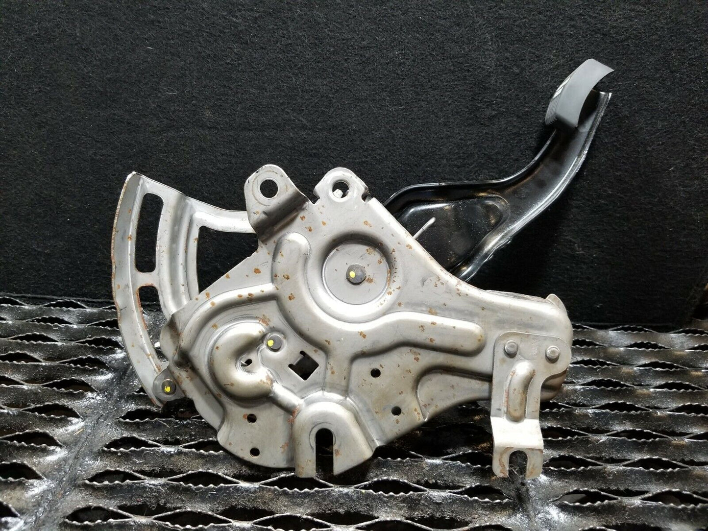 16 17 Dodge Challenger Emergency Parking Brake Stop Pedal Lever OEM 12k