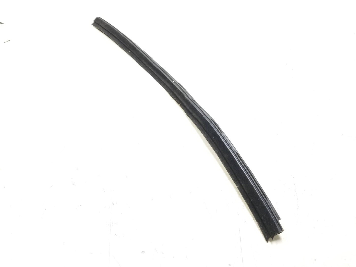 2010 - 2016 Cadillac SRX Door Glass Belt Seal Molding 3 Pcs OEM