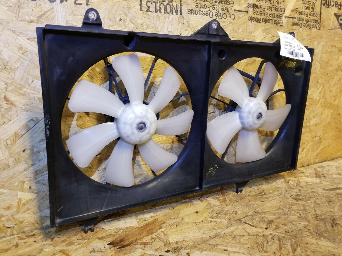 01-06 Toyota Camry Radiator Fan Cooling Motor Assembly Behind Radiator 2.4l OEM