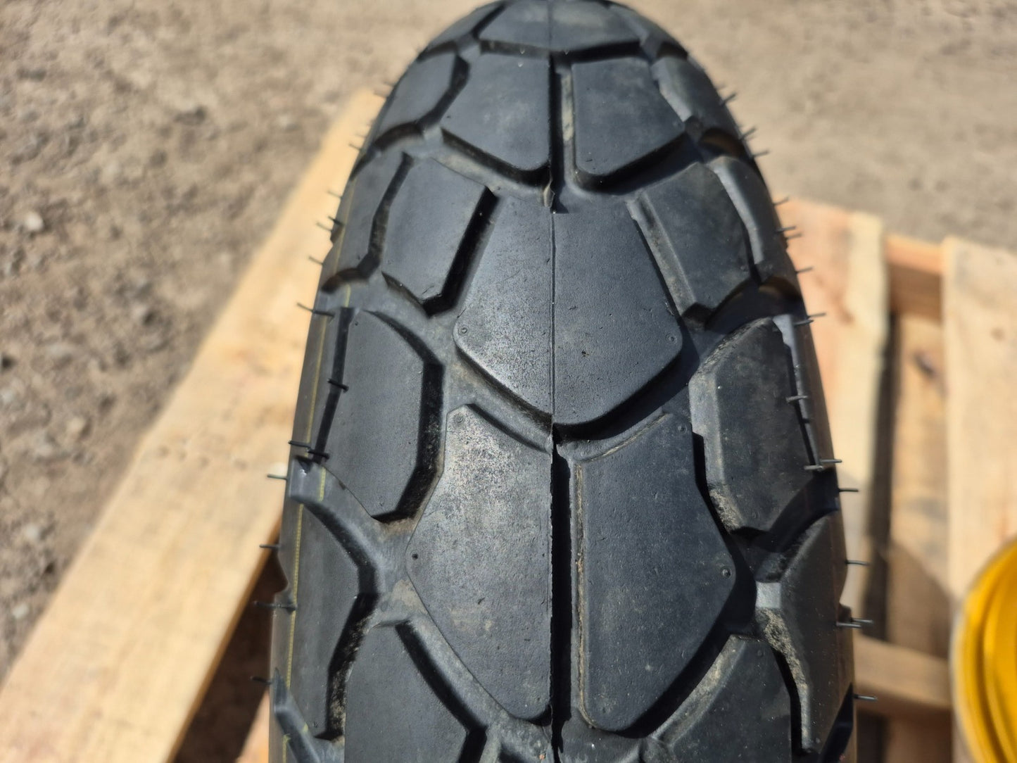 2025 Qiax Fy200t34 Tank 200 Wheel Rim W/ Tire Front 130/70 R 13 OEM