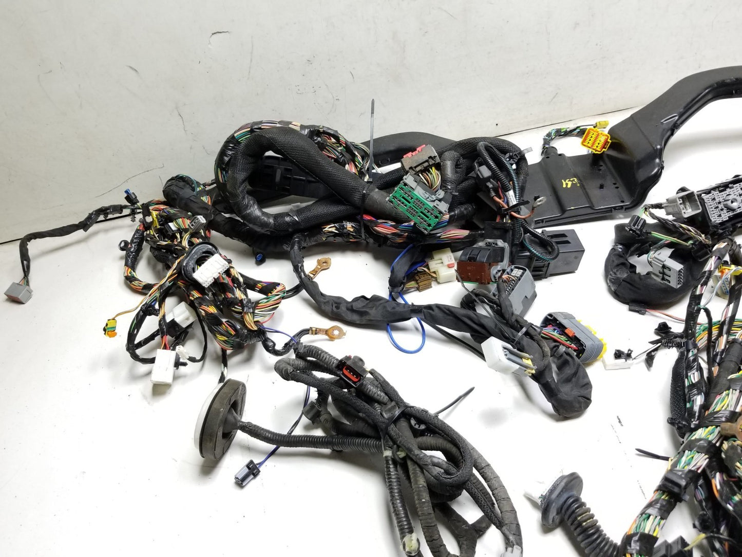 2012 Jeep Grand Cherokee Interior Floor Wire Harness OEM