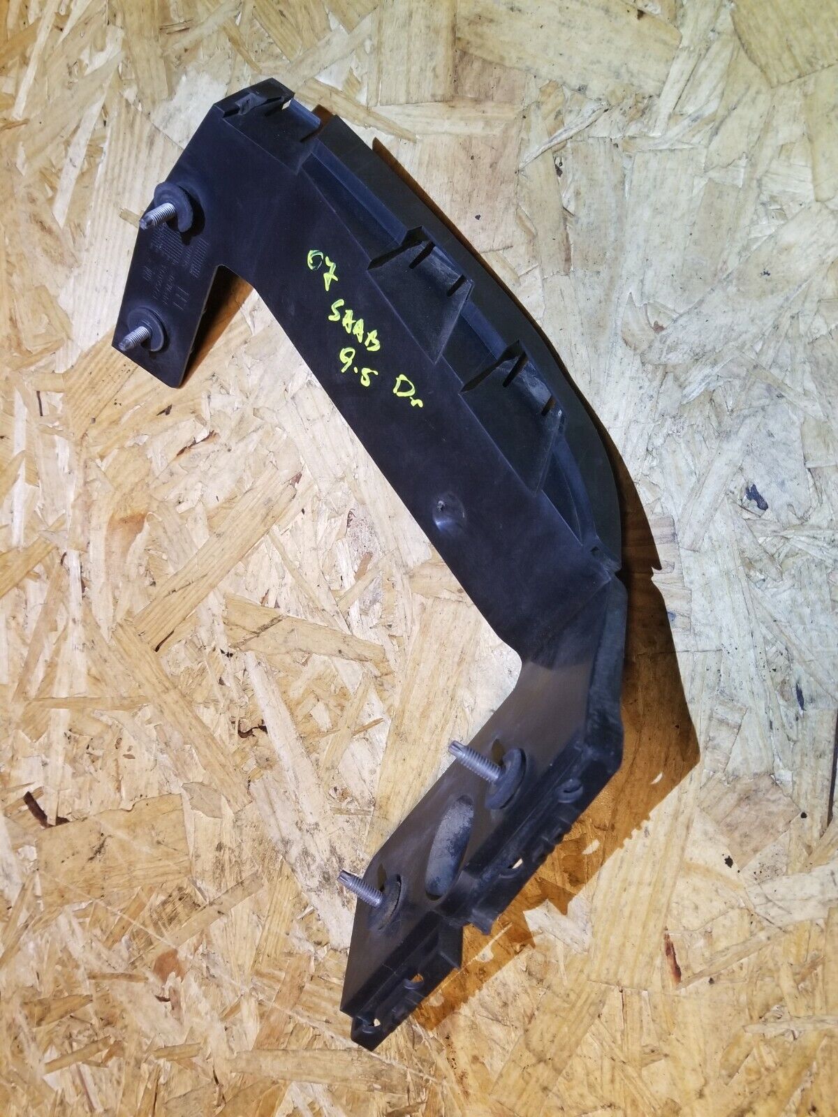 99-10 Saab 9-5 Aero Rear Bumper Mount Bracket Pair OEM