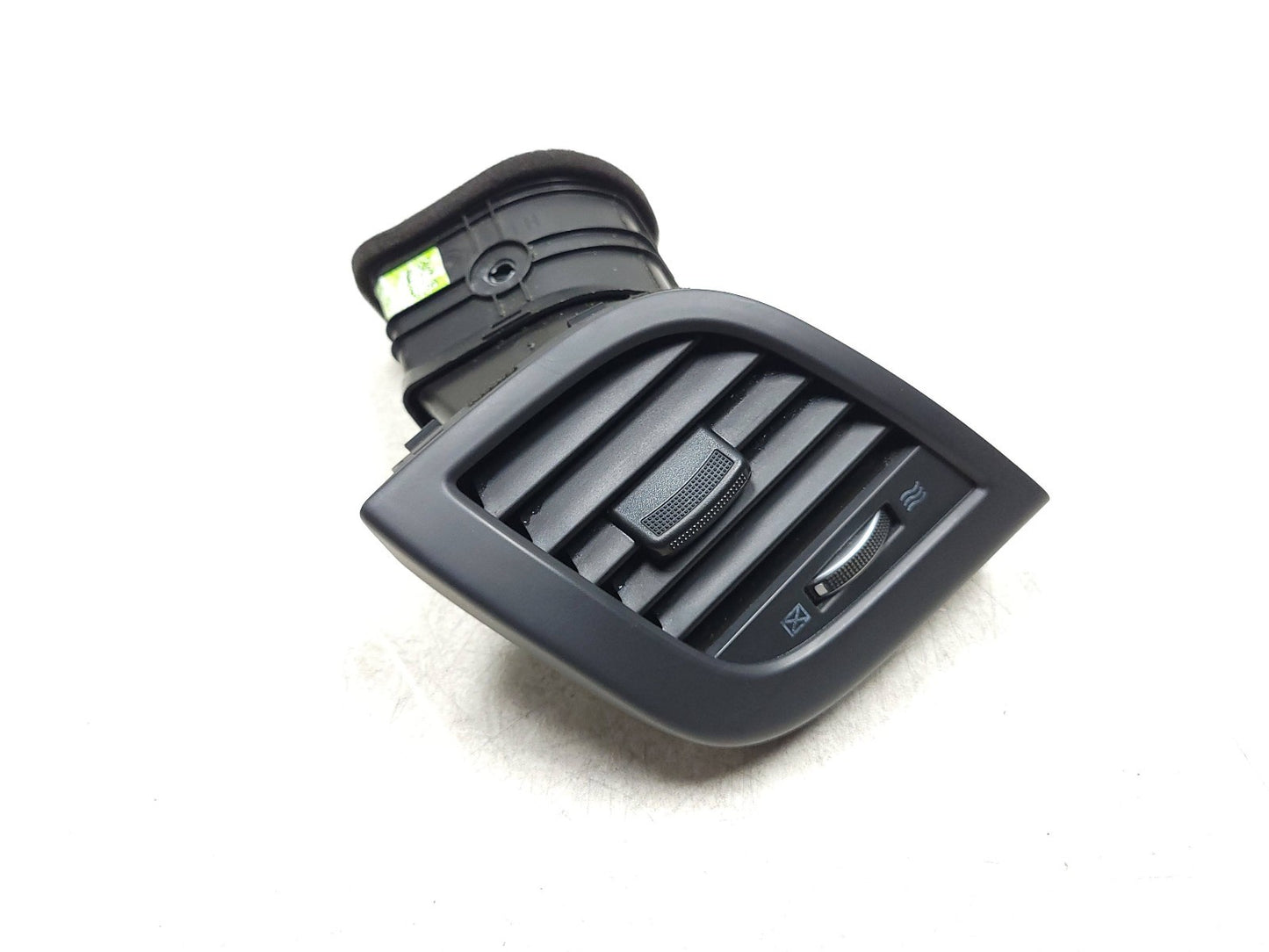 12-17 Hyundai Accent Front Driver & Passenger Dash Vent Heat AC OEM