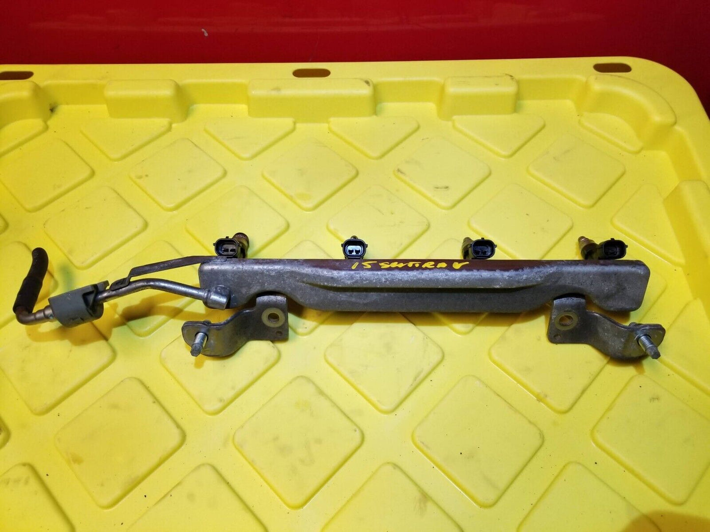 13 - 16 Nissan Sentra Fuel Rail W/ Injectors 1.8l OEM