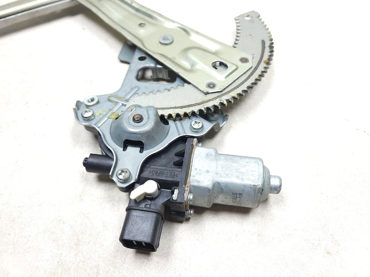 07-13 Mitsubishi Outlander Window Regulator & Motor Front Passenger Side Rh OEM