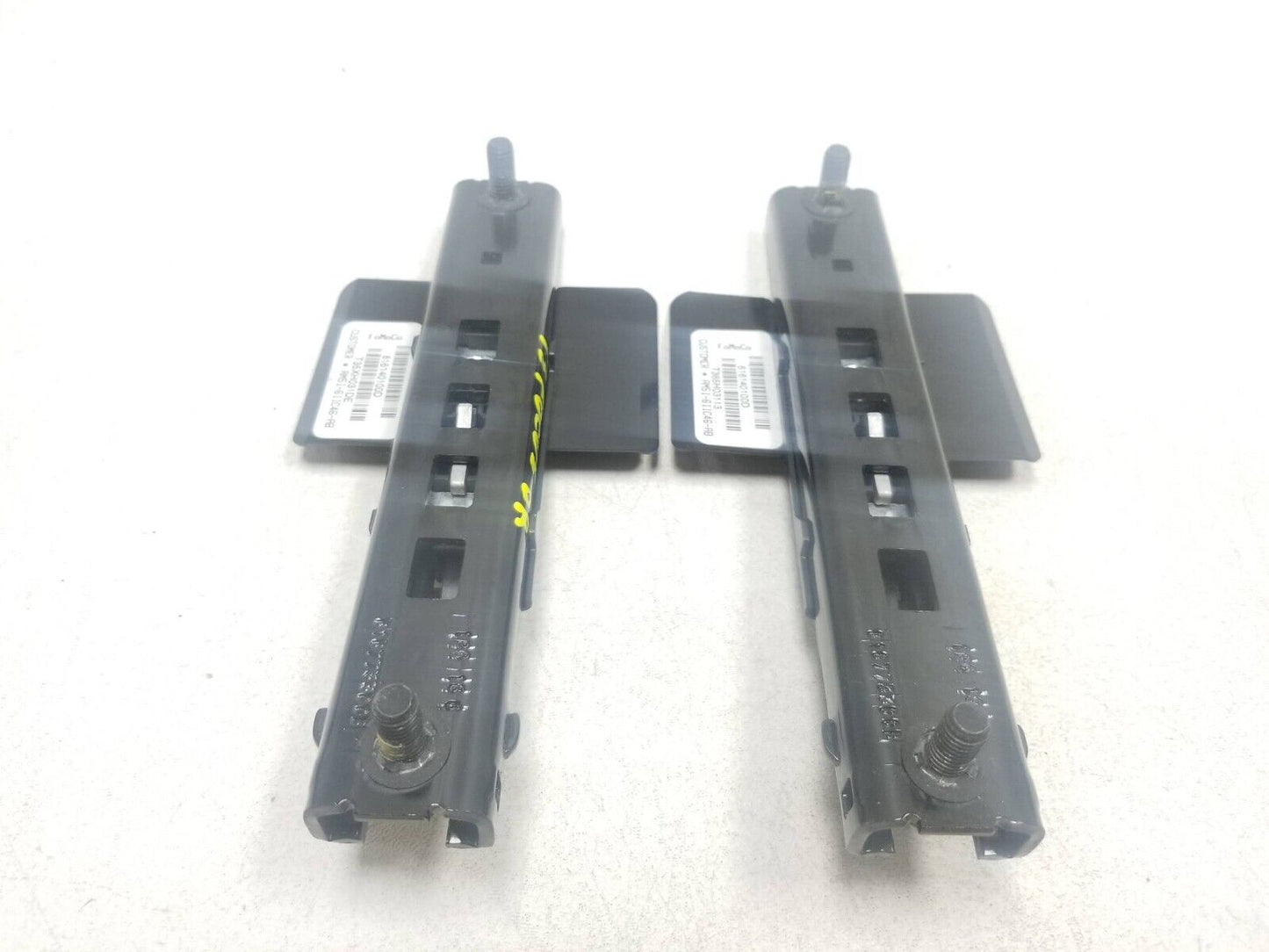 12 - 14 Ford Focus Front Seat Belt Adjuster Left & Right Pair OEM