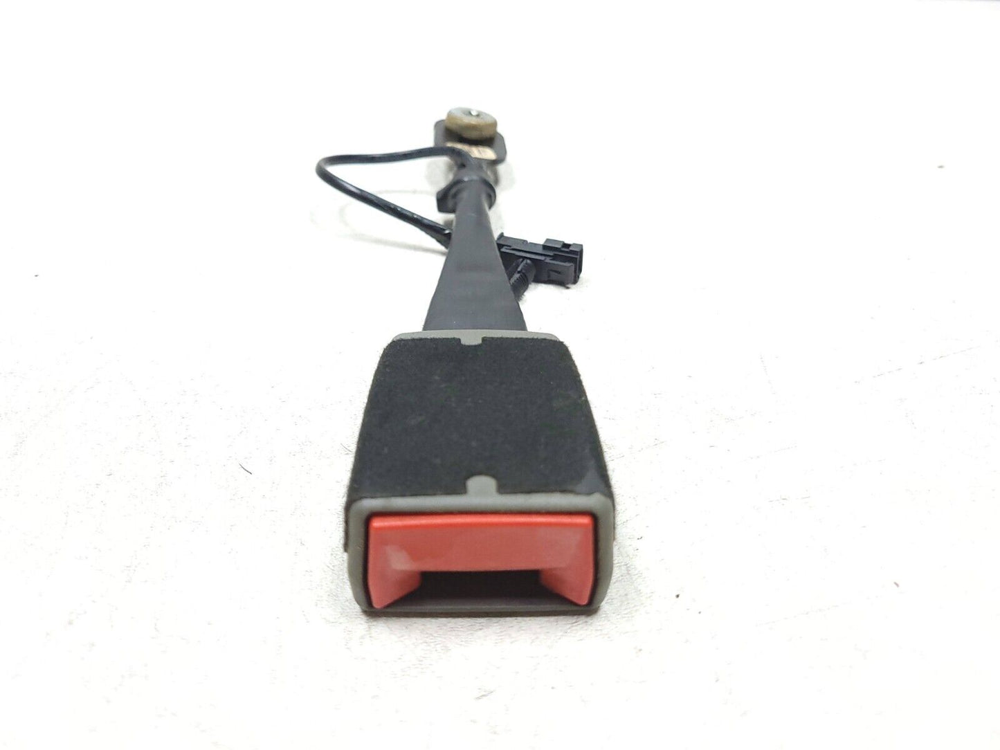 2015 - 2018 Chevrolet Impala Front Seat Belt Buckle Latch Passenger Right OEM