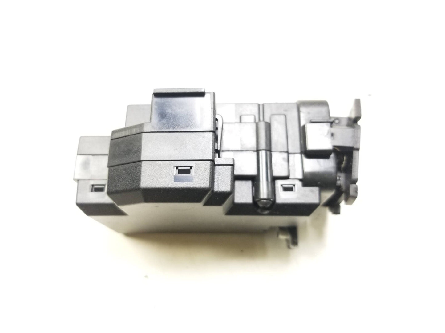 2009 - 2012 Audi Q5 Ignition Switch Key Slot Starter OEM
