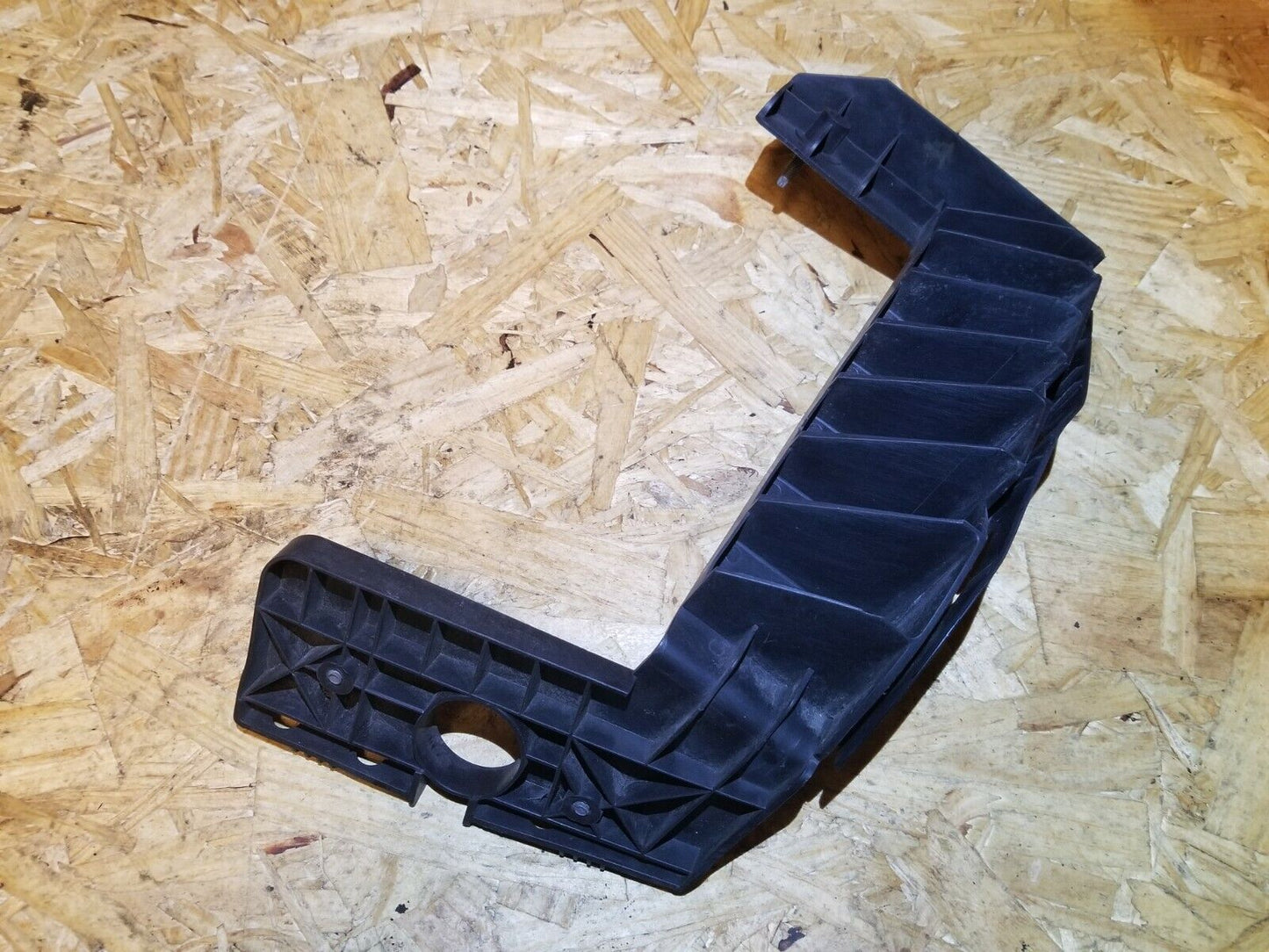 99-10 Saab 9-5 Aero Rear Bumper Mount Bracket Pair OEM