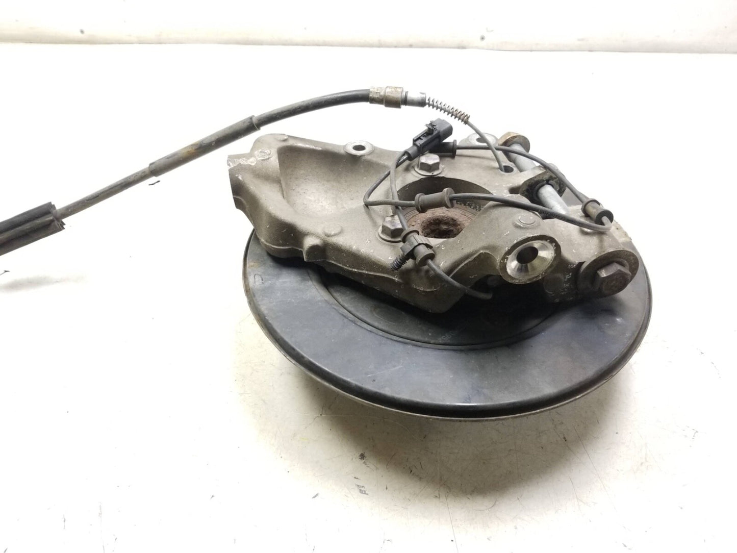 2011 - 2016 Cadillac SRX Wheel Spindle Knuckle Rear Driver Side Left OEM
