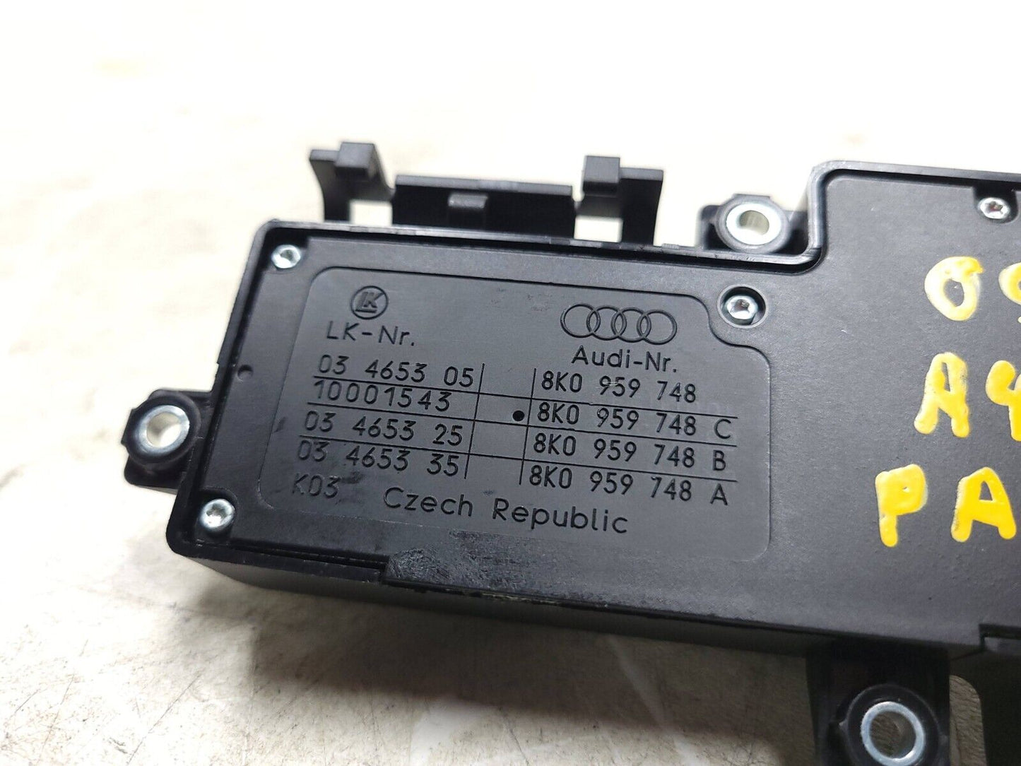 2009 - 2016 Audi A4 S4 Front Seat Control Switch Passenger Side Right OEM