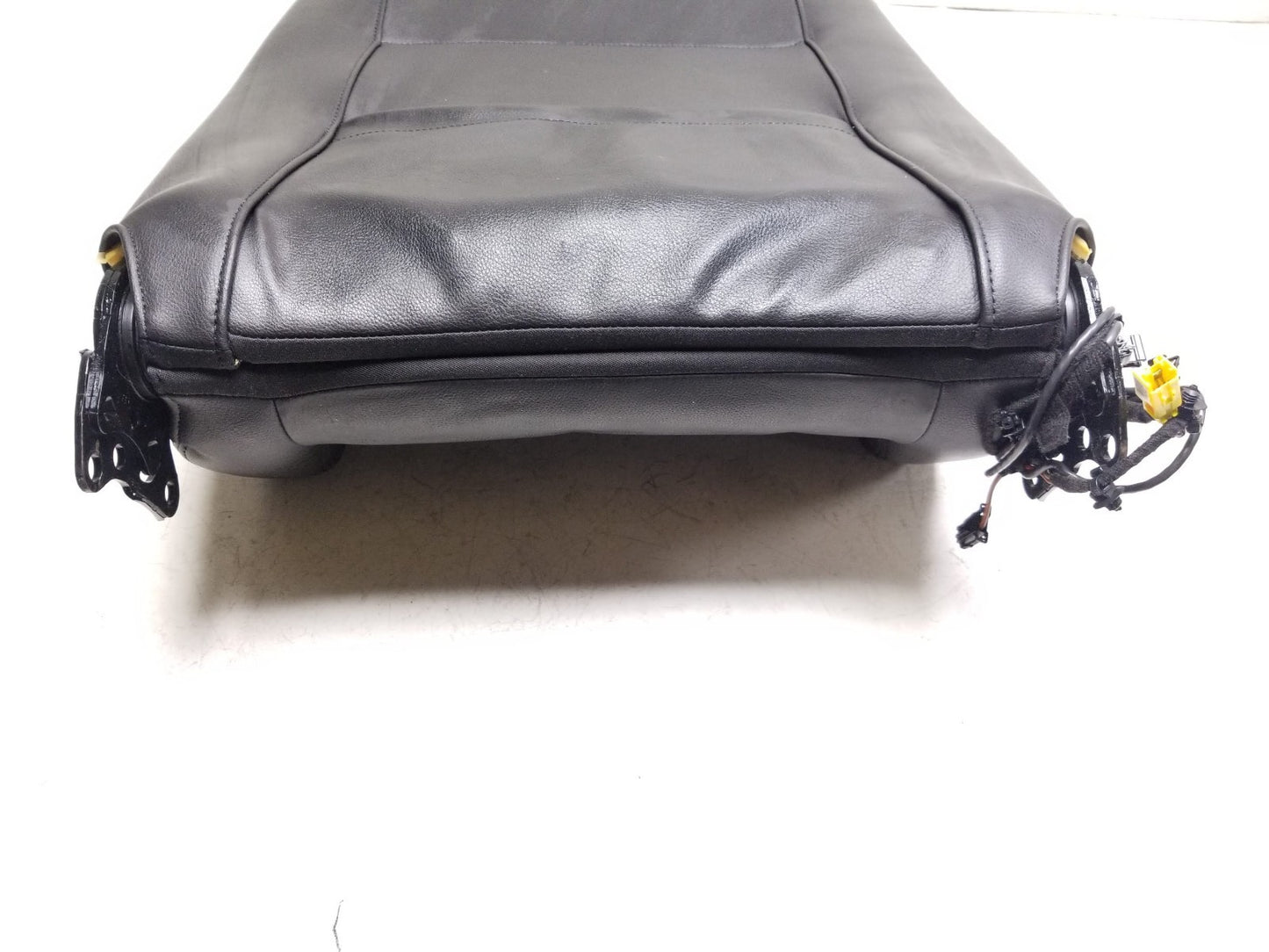 2010 - 2014 VW Golf GTI Front Upper Seat Cushion Passenger Side Right OEM