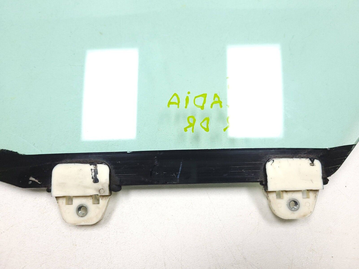 2007 - 2017 GMC Acadia Door Window Glass Front Driver Side Left OEM