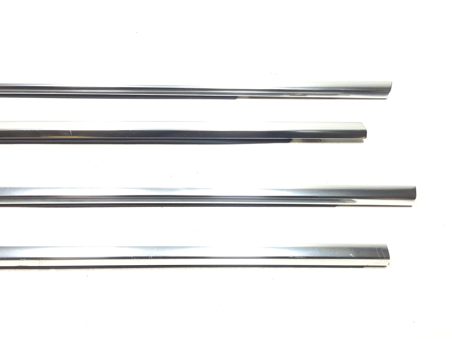 2010 - 2019 Jaguar XJ Door Glass Belt Seal Molding Set 4 OEM