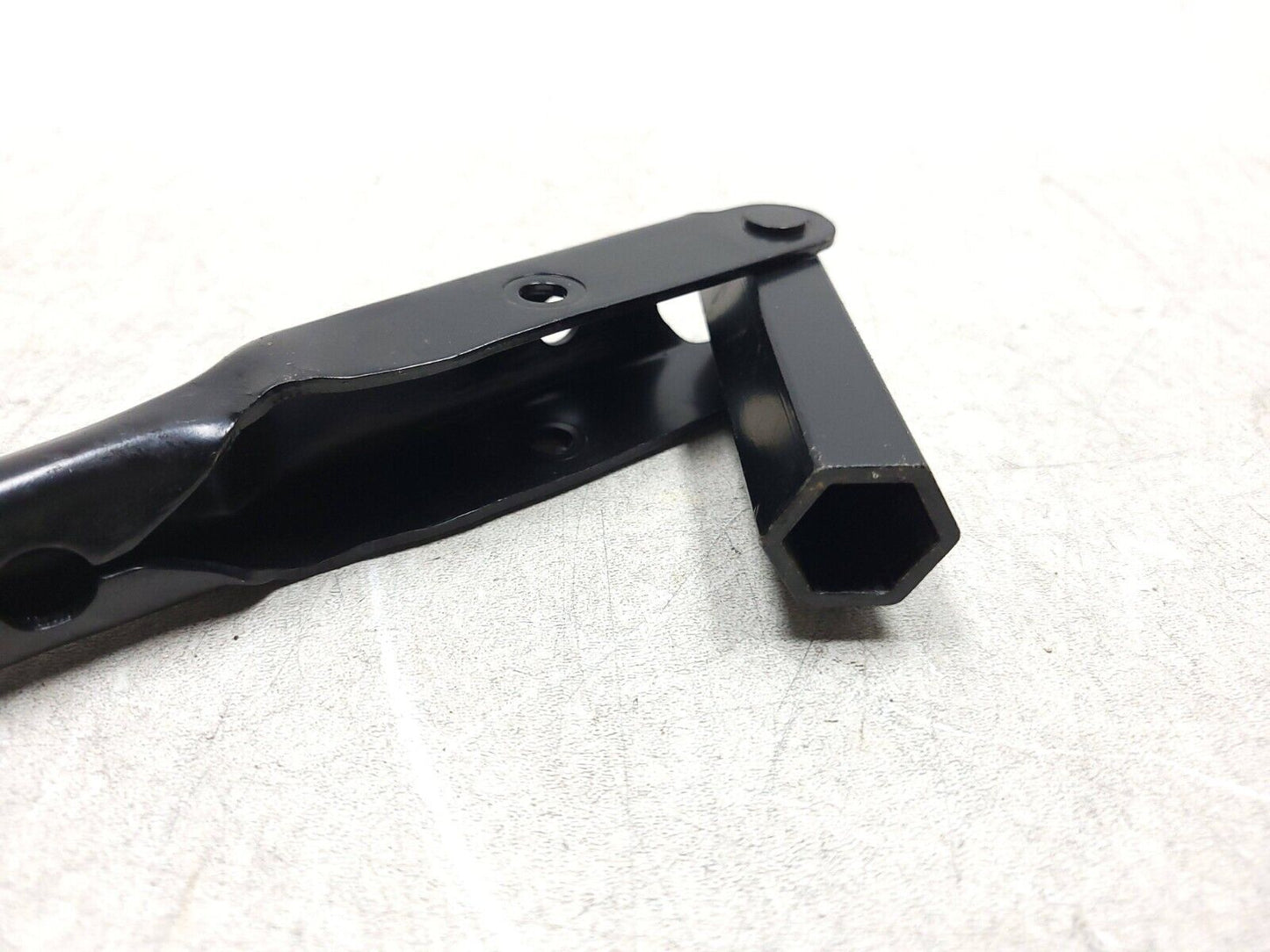 09-12 Lincoln MKS Wheel Lug Nut Wrench 8a83-17035-aa OEM ✅