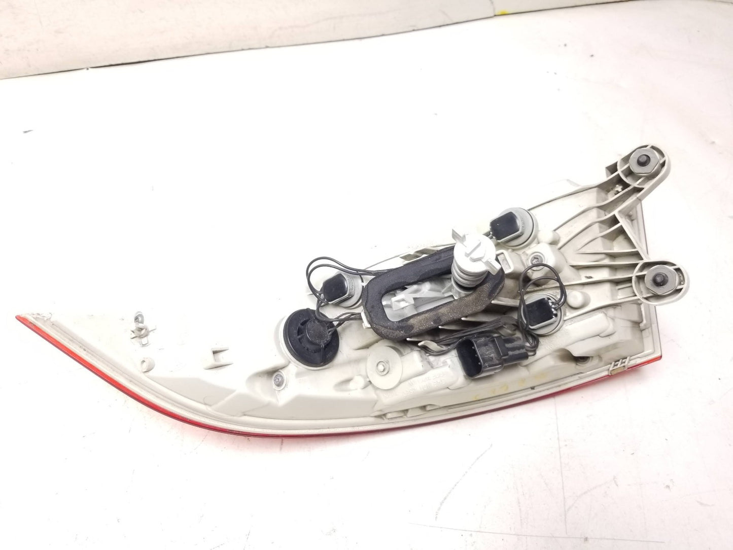 2017 Jaguar Xe Rear Tail Light Lamp Assembly OEM
