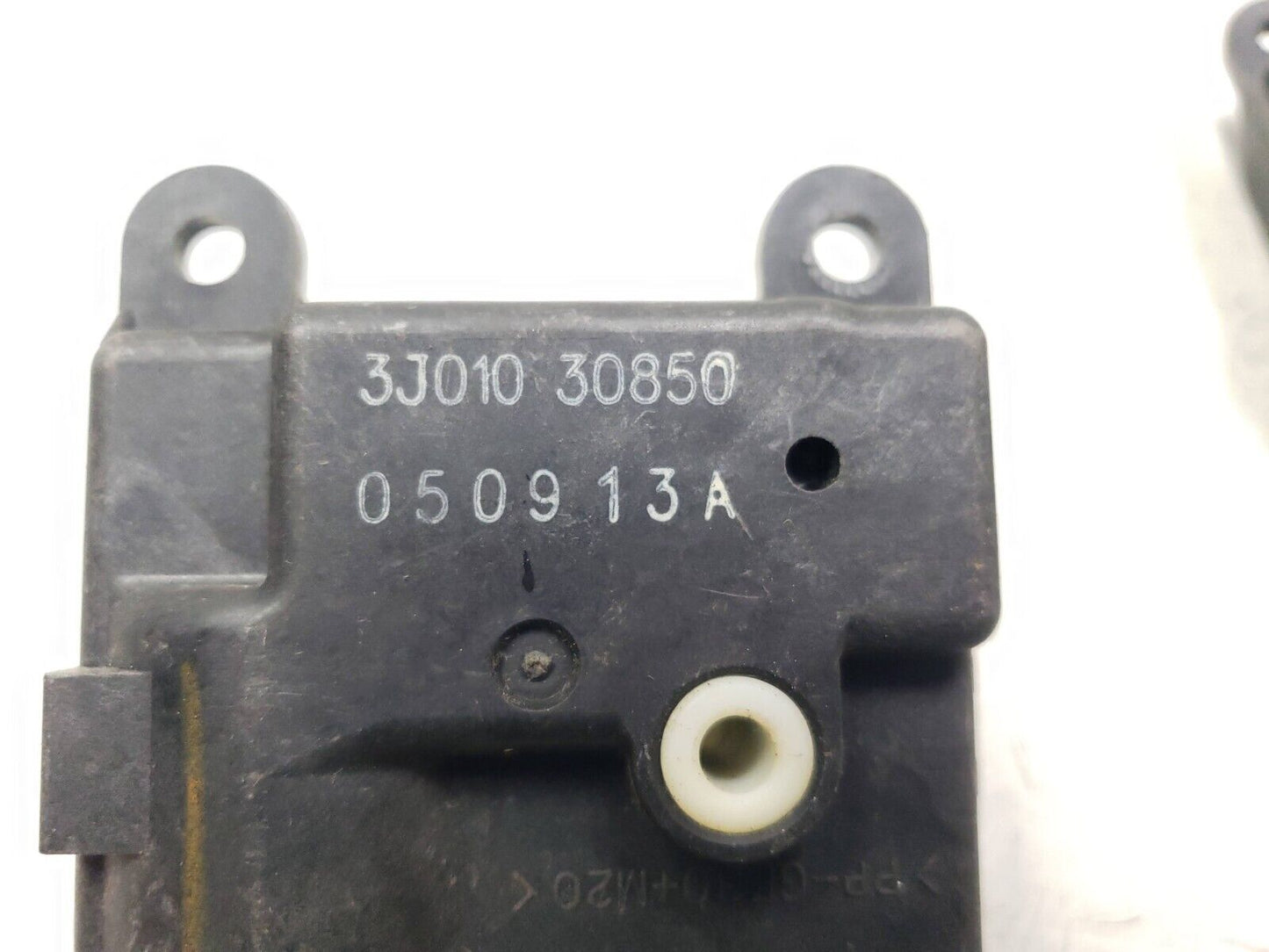 06 - 09 Infiniti M35 A/c Heater HVAC Flap Motor Actuator Pair OEM