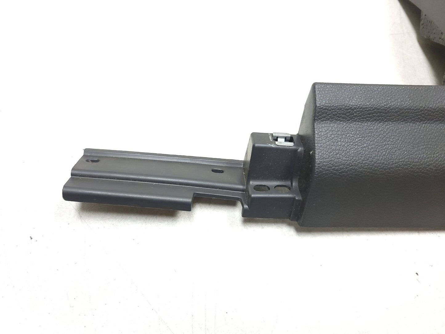 2006-2009 Volkswagen Jetta Golf GTI Lower Knee Dash Trim Panel Driver Left OEM