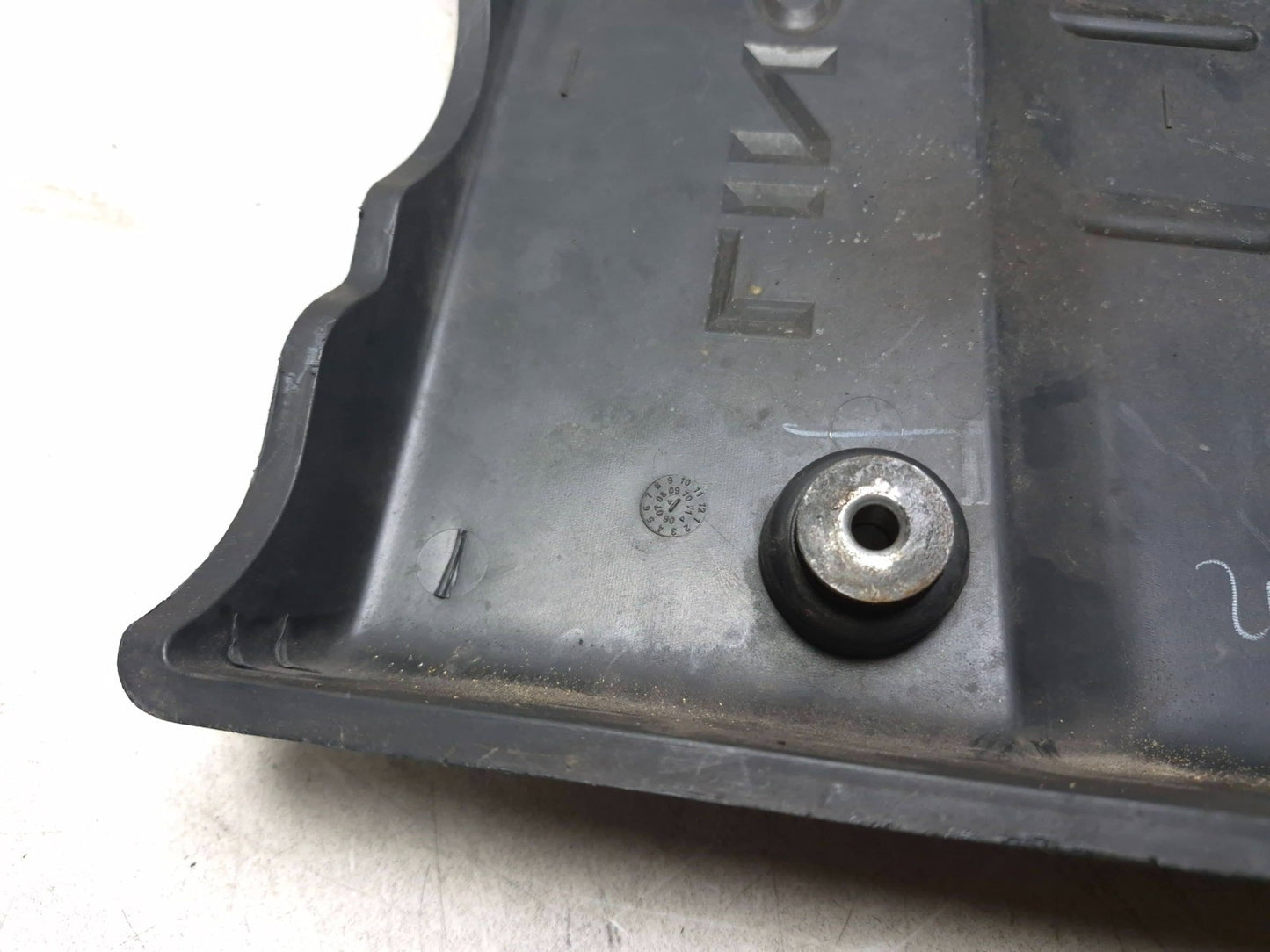 2008 Lincoln Navigator Engine Motor Cover 5.4l V8 OEM