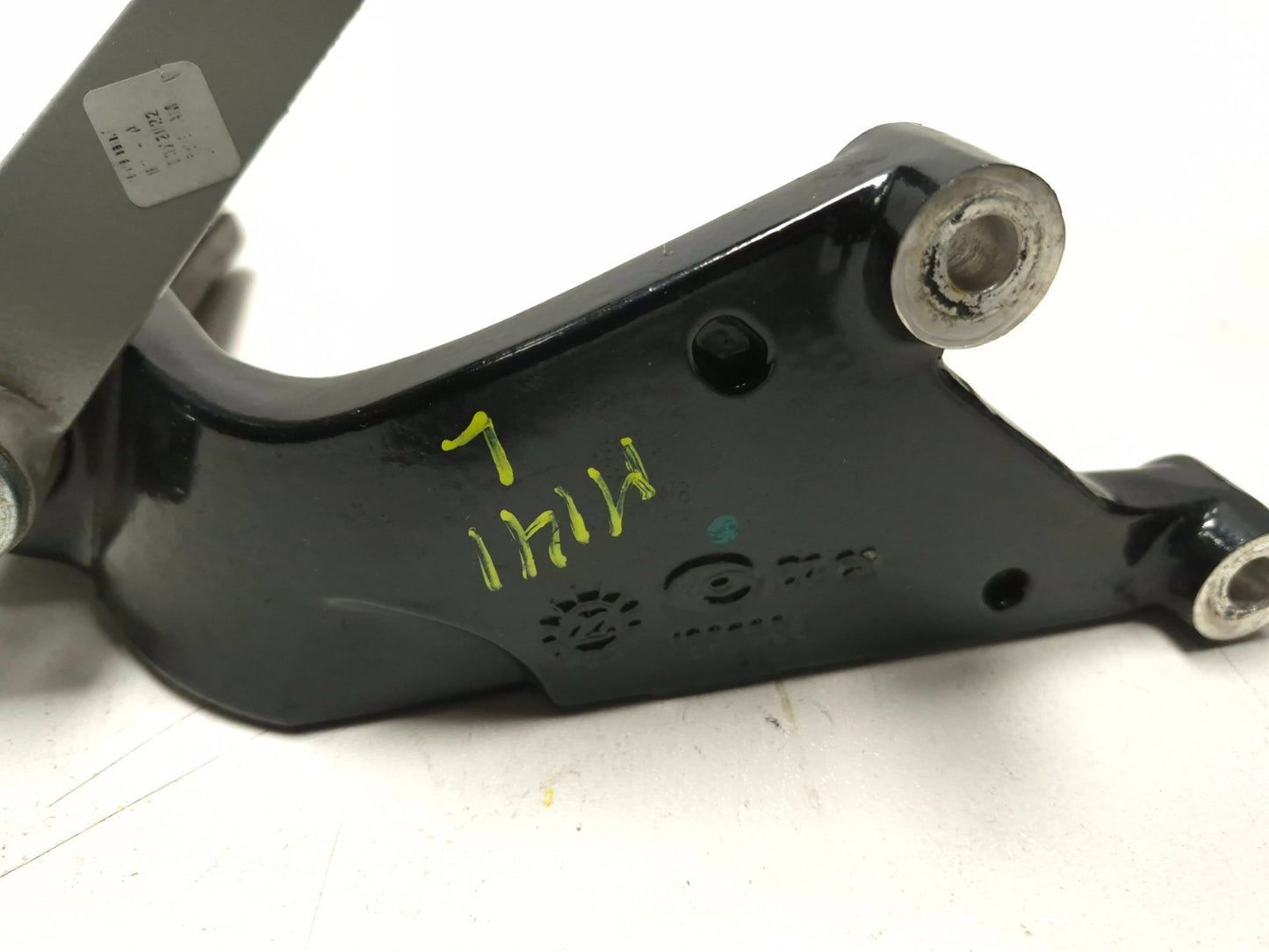 2022 Royal Enfield Int650 Front Left Foot Peg & Bracket With Shift Pedal OEM