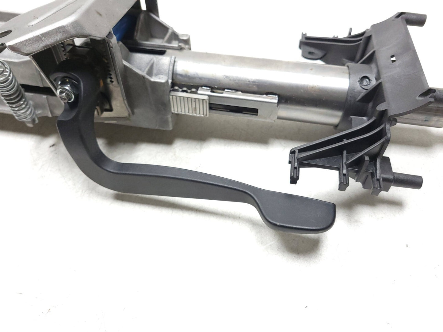 12-18 BMW 330xi F30 Steering Column 685855902 OEM โ