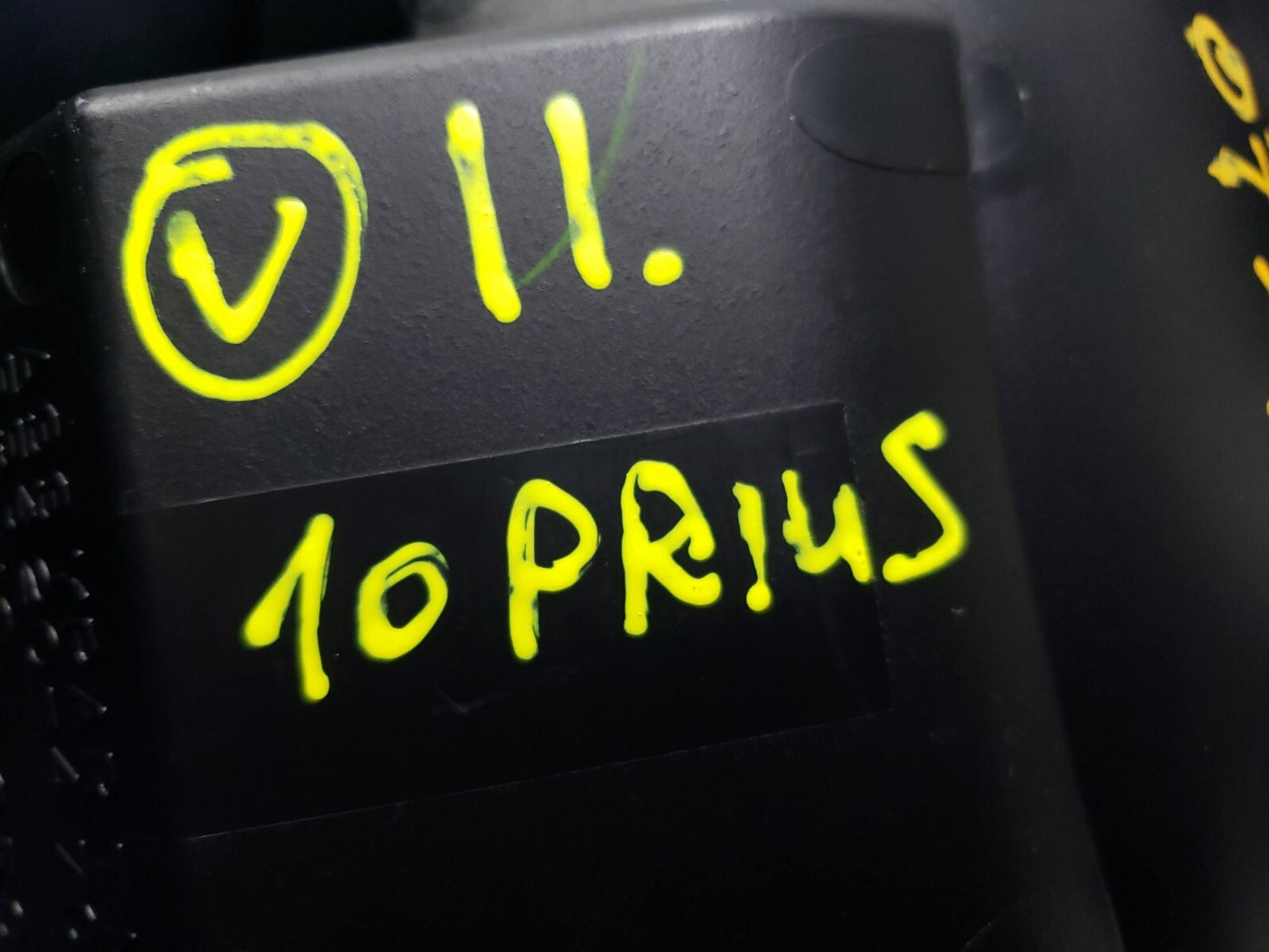 10 - 15 Toyota Prius Center Console Shifter Bezel Trim W/ Cup Holder OEM