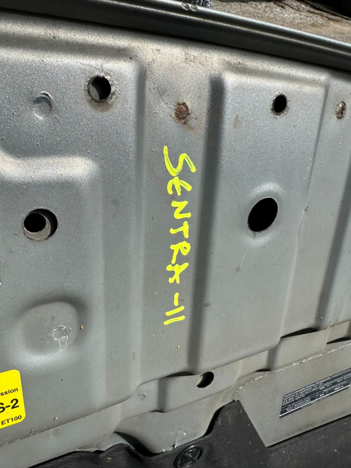 07 08 09 10 11 Nissna Sentra Hood Oem.
